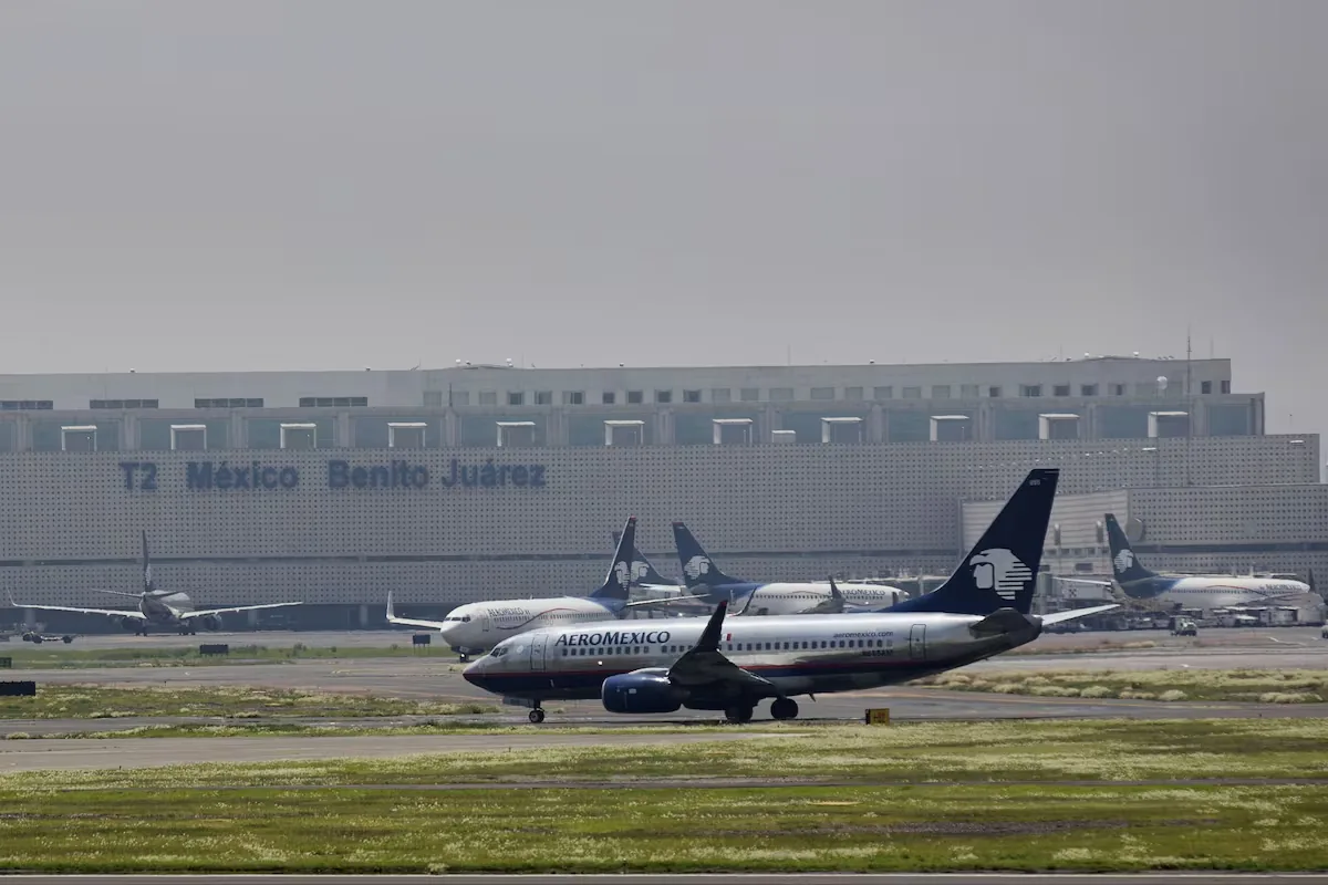 Aeroméxico restricts boarding on its flights to passengers coming from countries affected by the Ebola outbreak