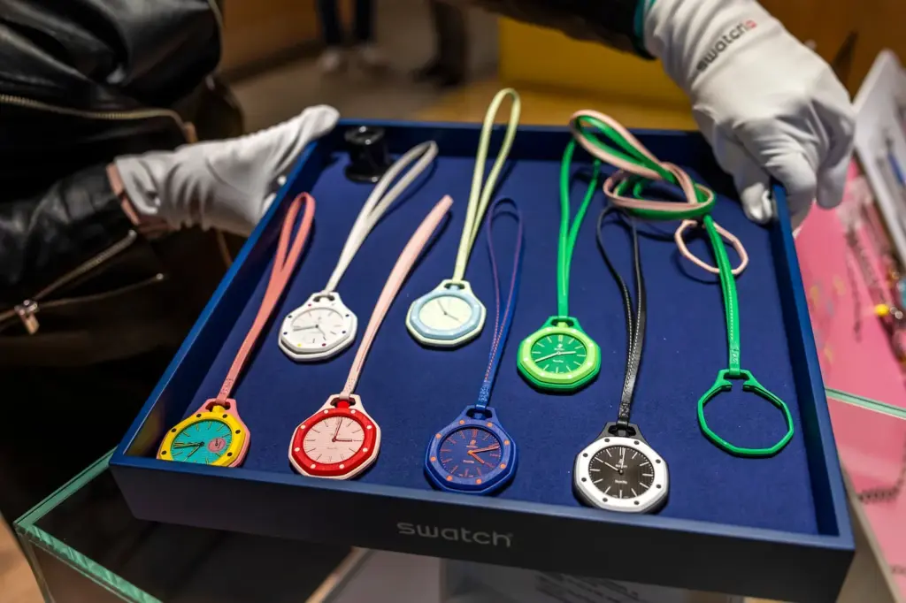 Madness in Barcelona over the sale of a Swatch collection inspired by luxury watches