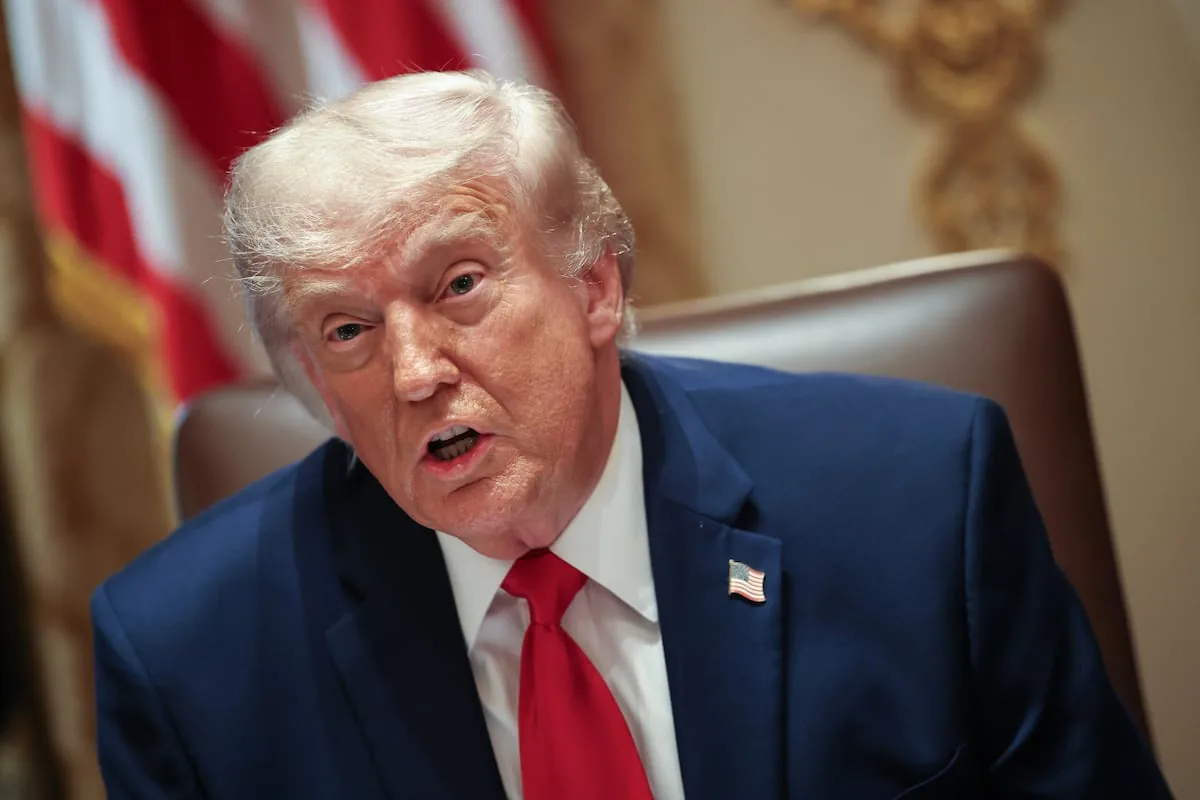 Trump advances in his crusade against journalists and proposes to require public employees to sign confidentiality agreements