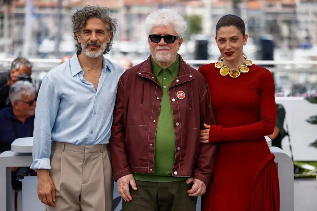 Pedro Almodóvar, in Cannes: “I am tired of myself. I am looking for someone to write with, who brings me new worlds”