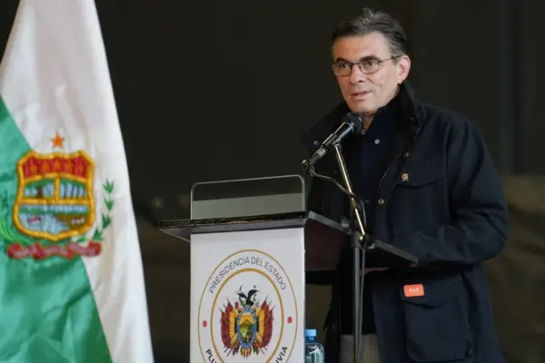 Rodrigo Paz seeks a race-against-time solution to the crisis paralyzing Bolivia