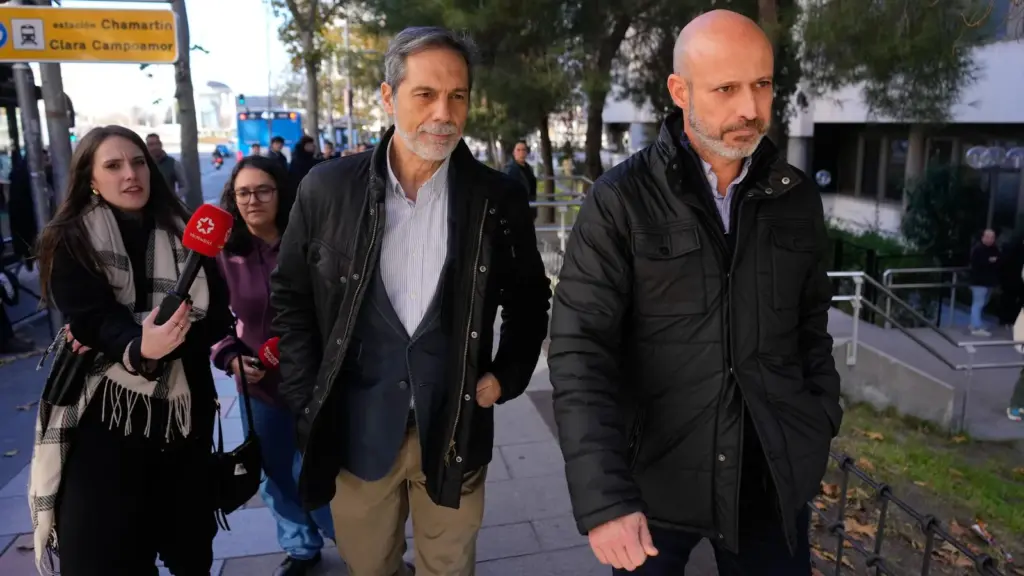 The judge points out that Zapatero trafficked with his influences with Chinese and Venezuelan companies through a front consultancy