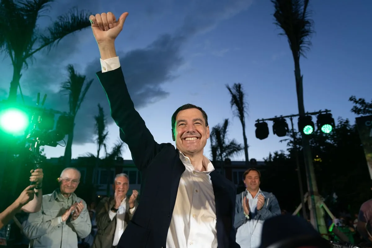 The PP loses the absolute majority in Andalusia and the PSOE lowers its floor