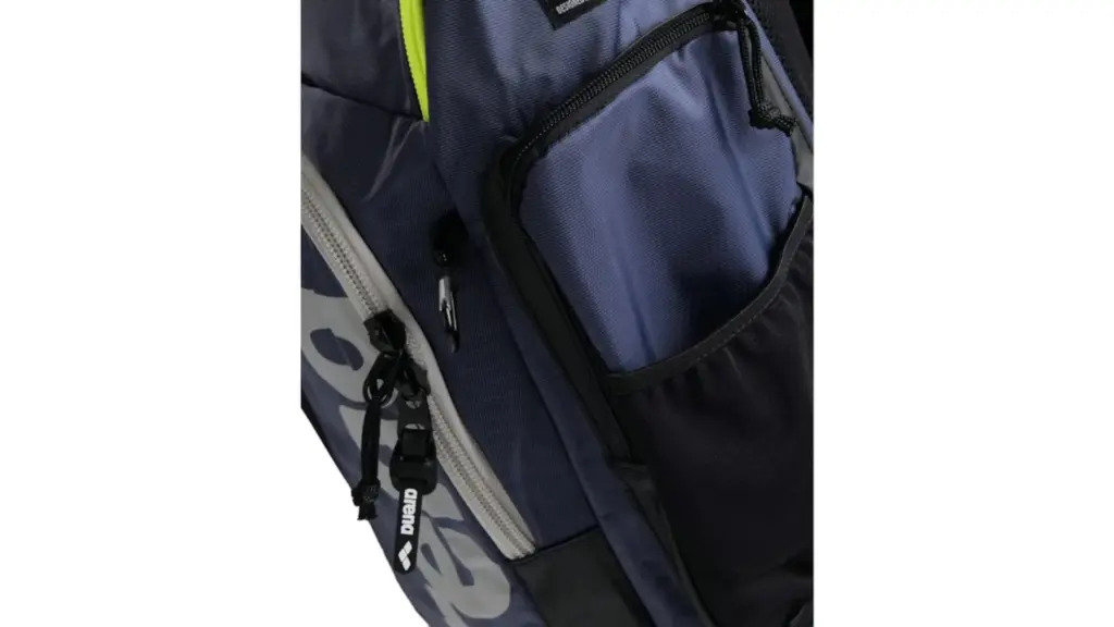 Mochila arena natacion amazon mayo 26 cuerpo 2