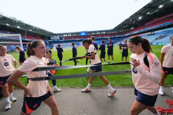 Barcelona - OL Lyonnes: Oslo celebrates the clash of the two giants in the Champions final