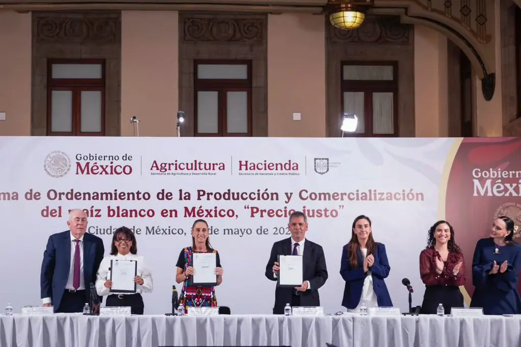 The Government agrees with corn producers on “fair prices” to defuse protests during the World Cup