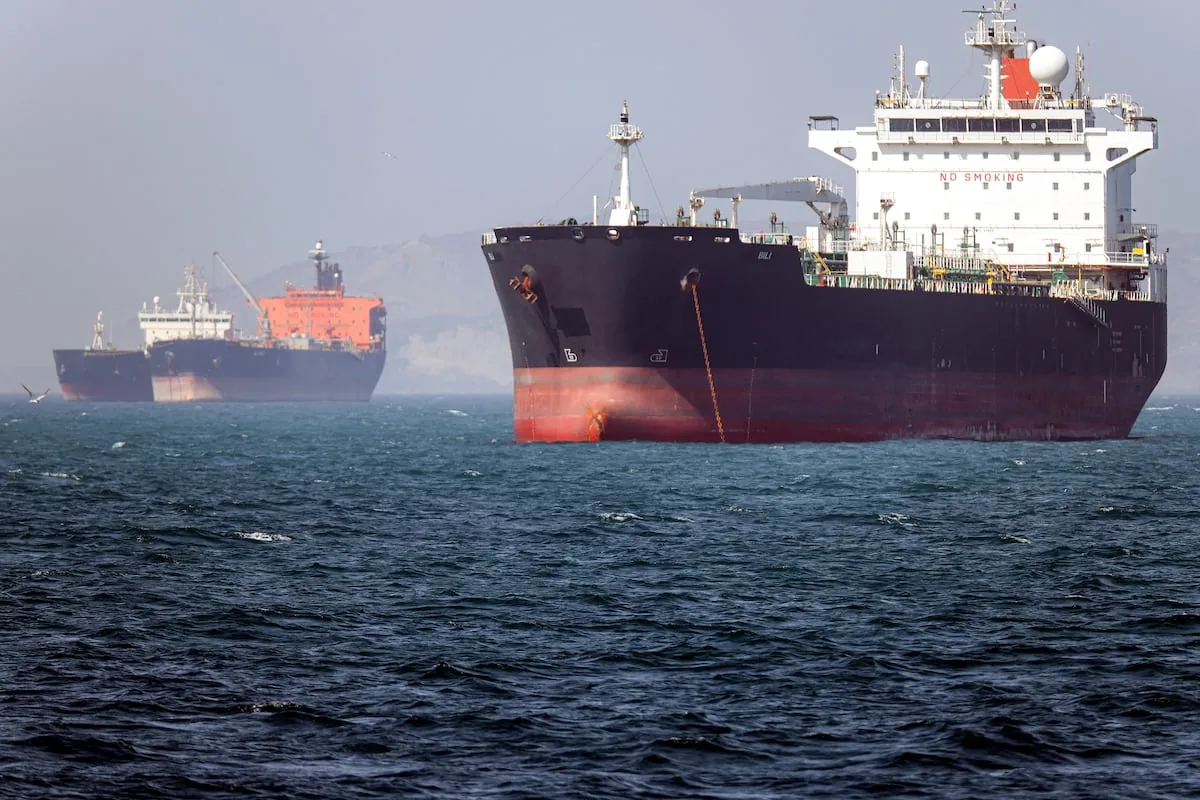 Iran opens hand in Hormuz to Asian oil tankers coinciding with Trump's visit to Xi