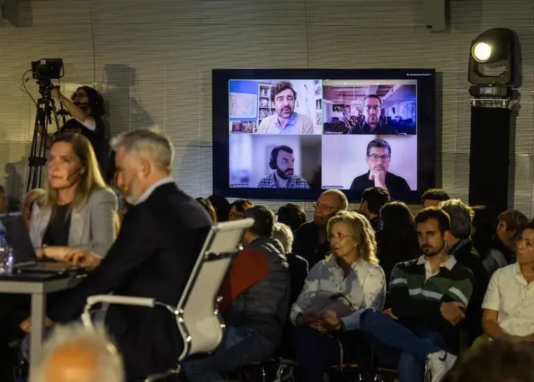 In the EL PAÍS newsroom: this is how the front page is decided