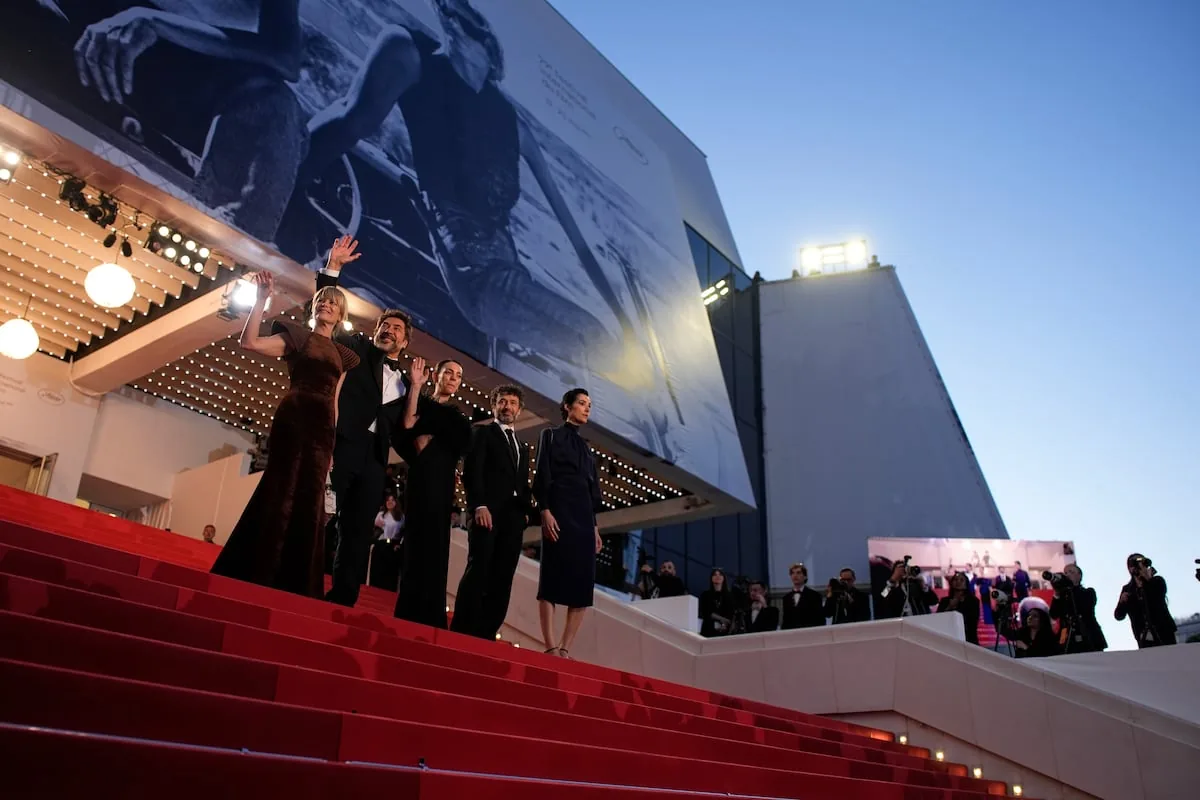 Un día en la trastienda de Cannes: hoteles, colas y un set de televisión lleno de estrellas