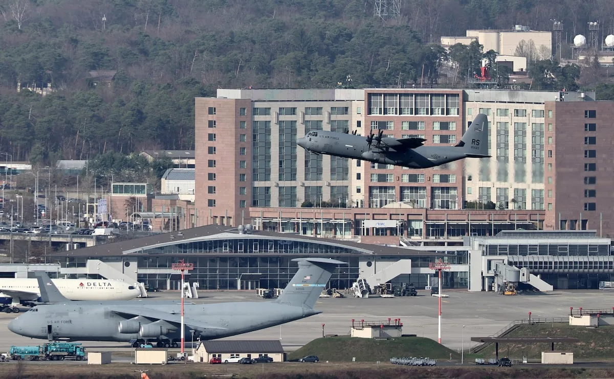 Germany defends the strategic importance of the presence of US soldiers at the country's bases following Trump's withdrawal announcement