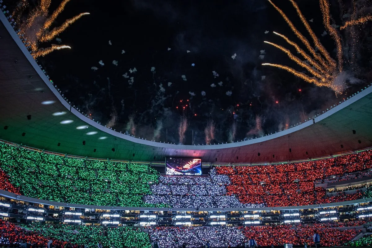 The Azteca Stadium will pay 1,000 million pesos to FIFA for the use of the boxes and stands