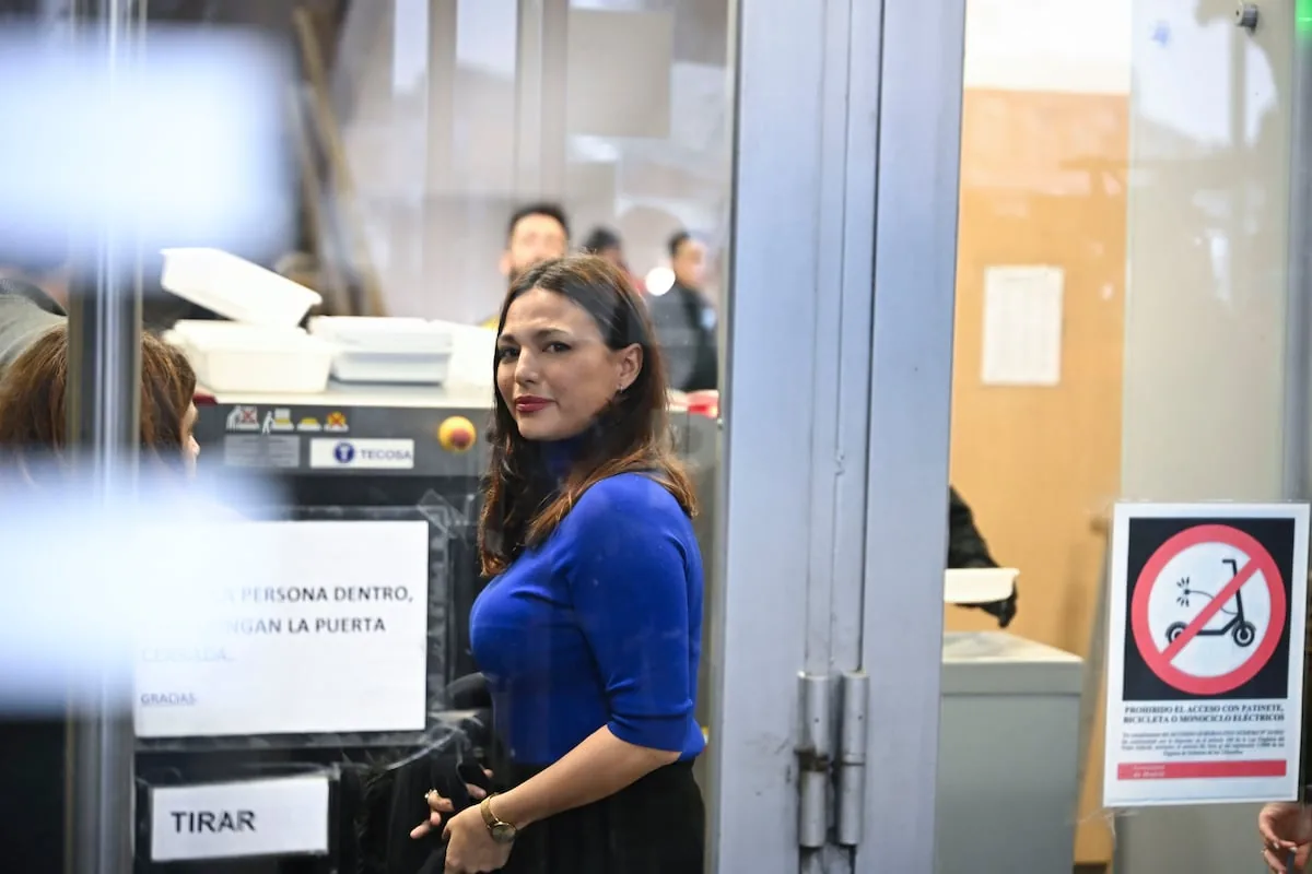 The judge warns Mouliaá that if she does not appear on June 15 for Errejón's complaint, she will be arrested for disobedience