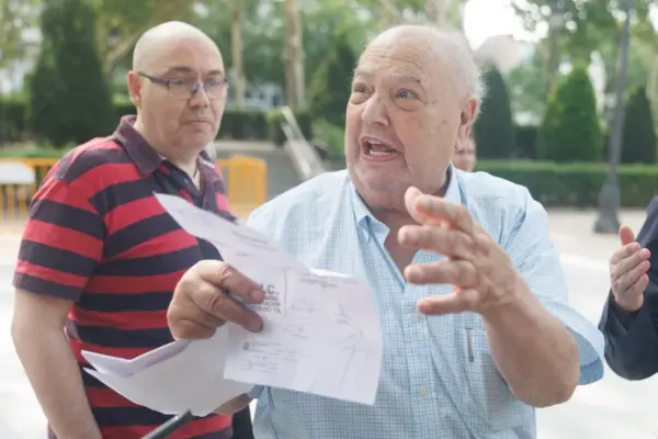 Two far-right activists sentenced to six months in prison for linking a PSOE deputy to the 'Tito Berni case' without evidence
