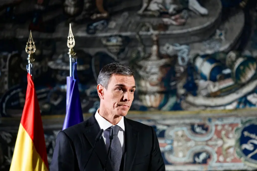 The judge points to PSOE payments to Leire Díez under Cerdán's leadership after Sánchez's reflection days