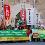 Unions call on Pérez Llorca to mediate to avoid a strike in education and the ‘president’ announces a new proposal