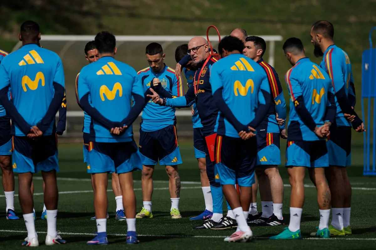Renewable energy creditors extend the threat of seizure to the Spanish national team during the World Cup
