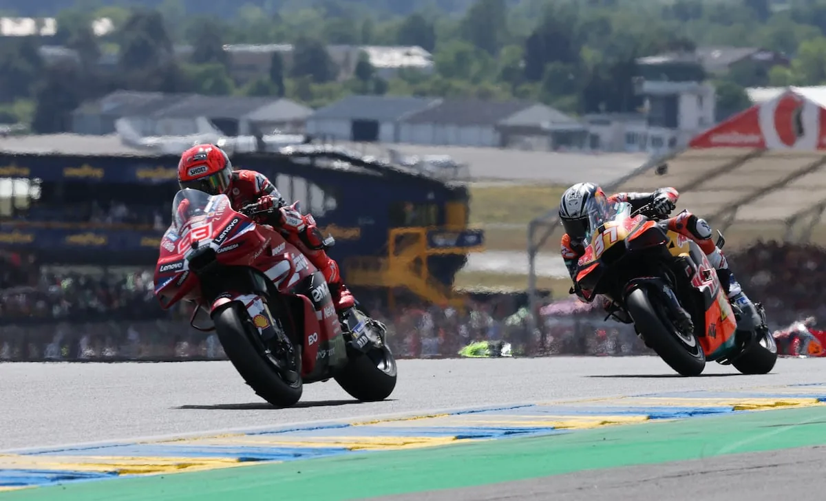 Marc Márquez relives the nightmare: after breaking a toe, he admits he must undergo shoulder surgery again to remove a screw that was affecting the radial nerve