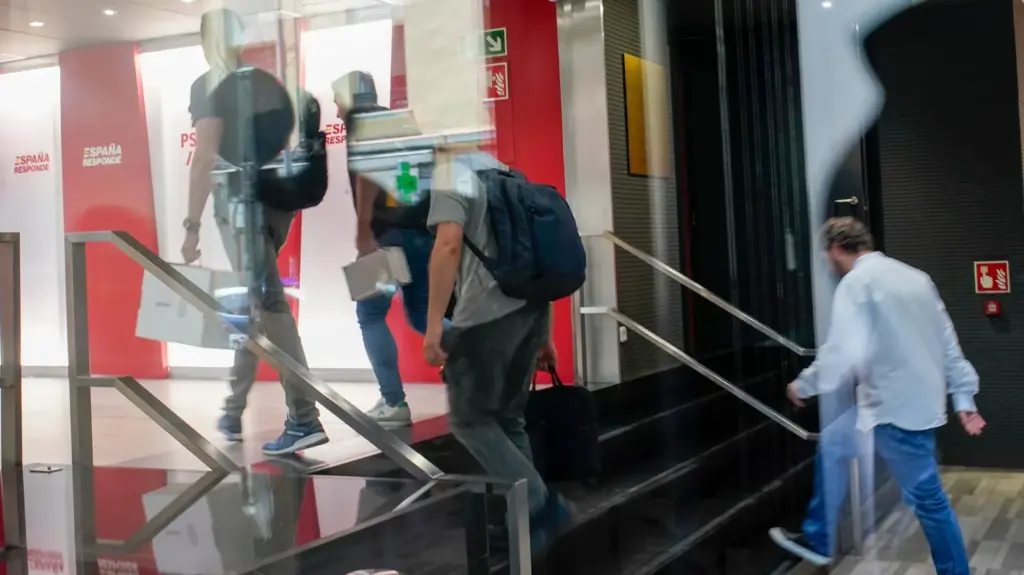 Expansion | The UCO goes to Ferraz to request documentation on the ‘SEPI case’ in which Leire Díez is indicted