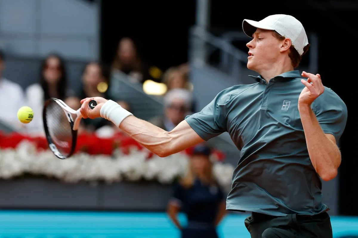 Final? What final? Sinner finishes Zverev in 57 minutes and rises at the Caja Mágica