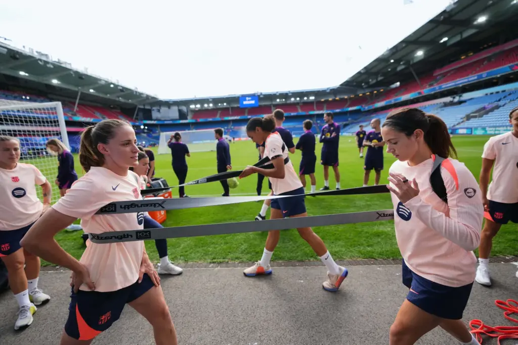 Barcelona - OL Lyonnes: Oslo celebrates the clash of the two giants in the Champions final