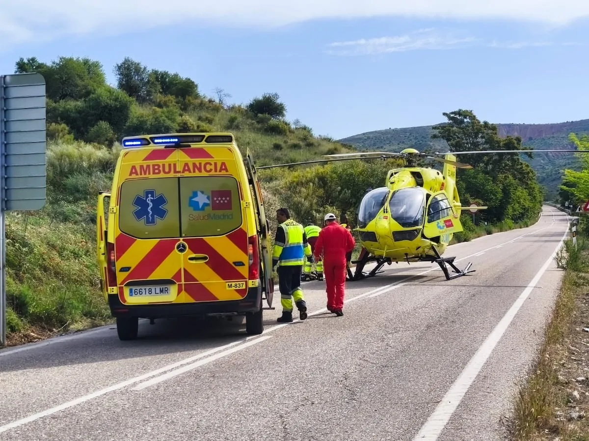 A 59-year-old motorcyclist dies after crashing into a car on a road in Patones (Madrid)