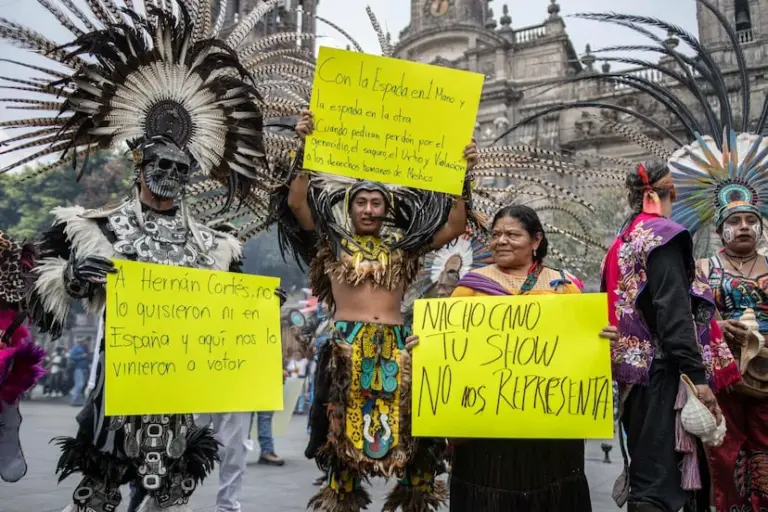 Isabel Díaz Ayuso's tribute to Hernán Cortés shakes Mexico City's politics