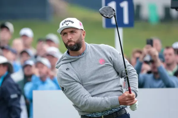 Jon Rahm emerges with two brilliant shots at the start of the PGA Championship