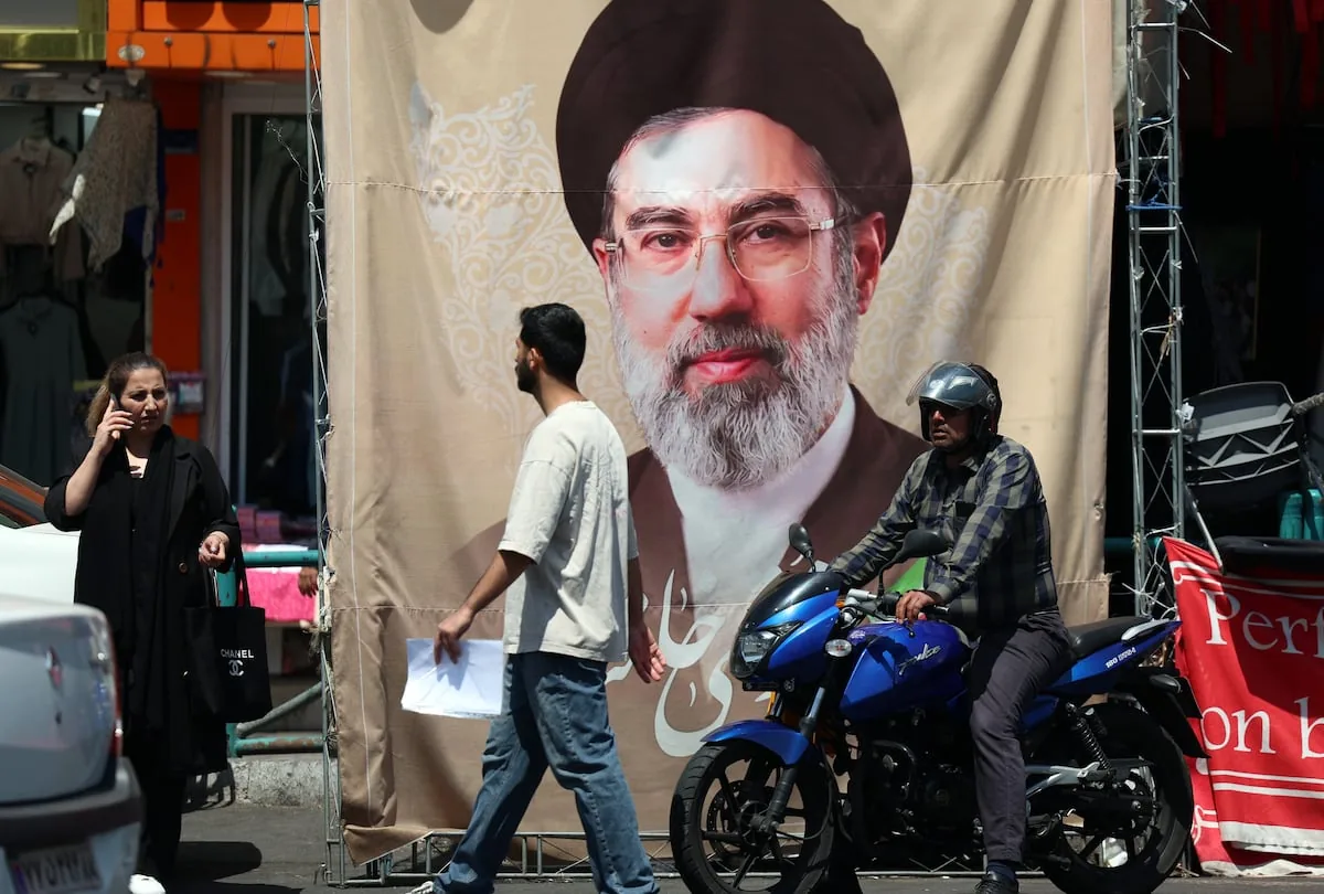 Life under the fragile ceasefire in Tehran: “The war was terrifying, but what worries me today is surviving”