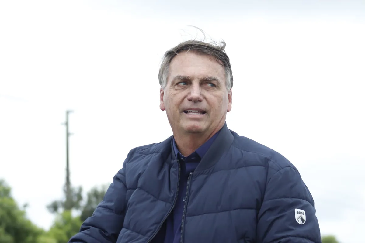 Bolsonaro deja la prisión domiciliaria para operarse un hombro