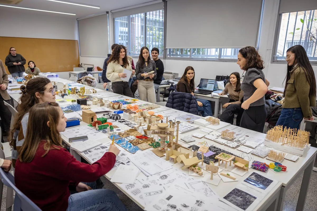 More female architects in universities, still few on site