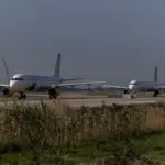 Entities opposing the expansion of El Prat airport reactivate protests and prepare a large mobilization