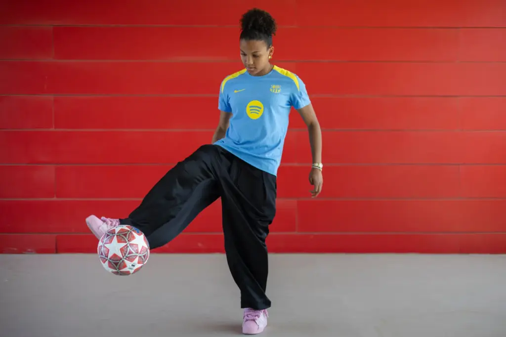 Vicky López: “My dream is to make history in football and be seen as a different girl”