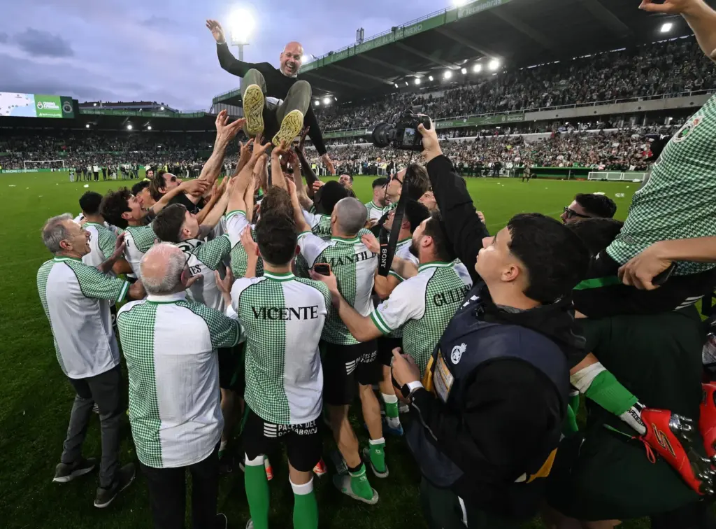 El ascenso del Racing o el triunfo de una nueva mentalidad social y colectiva para subir a primera