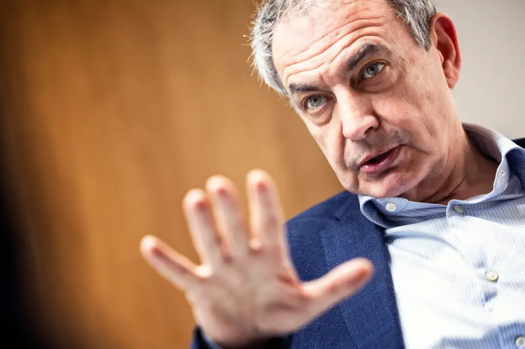 From 15-M to the charged Zapatero