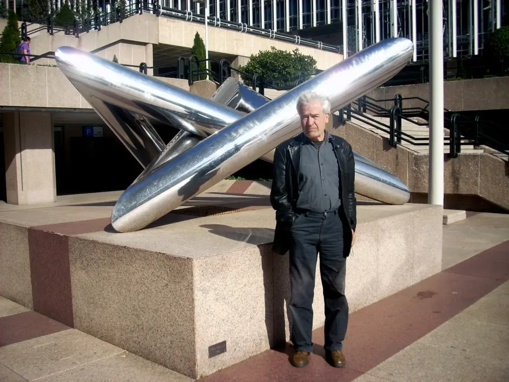José María Cruz Novillo dies, the man who designed the great logos of democratic Spain