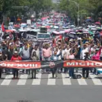 Sheinbaum raises teachers' salaries by 9% under the shadow of new protests during the World Cup
