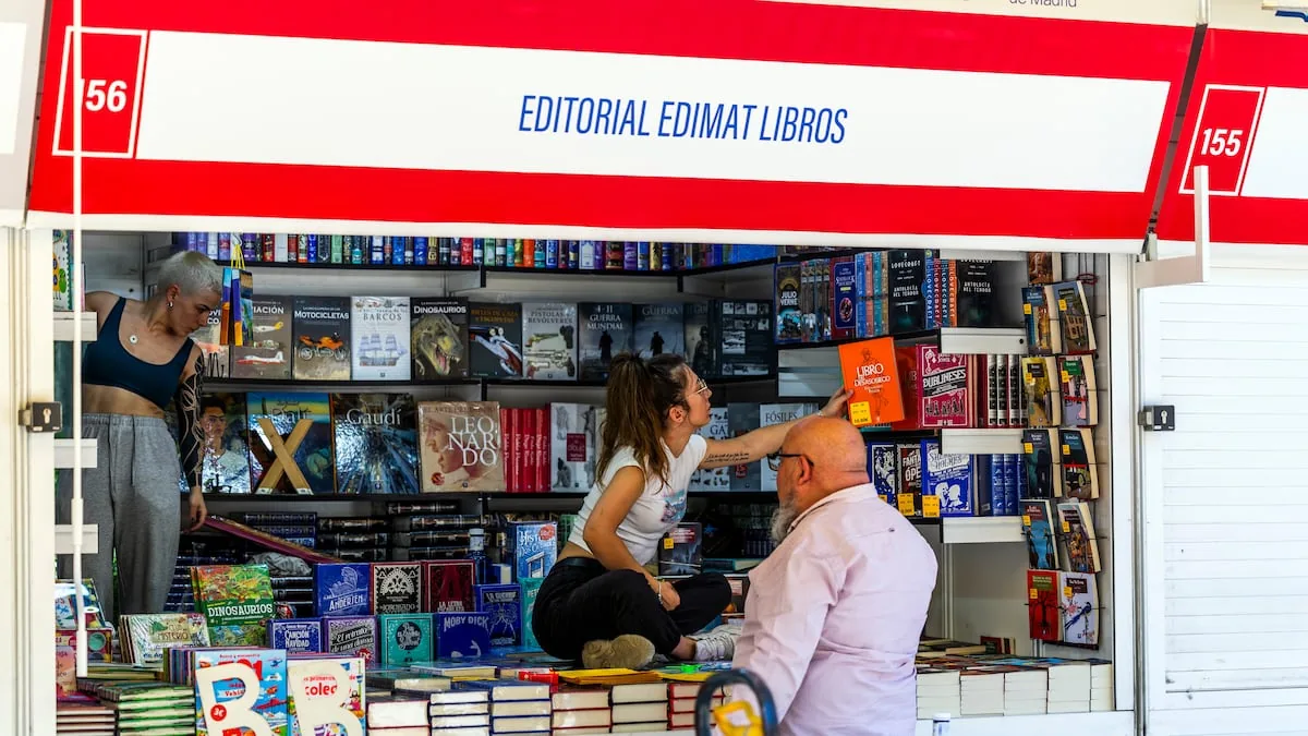 The Madrid Book Fair faces a challenging edition with concern due to the Pope's visit