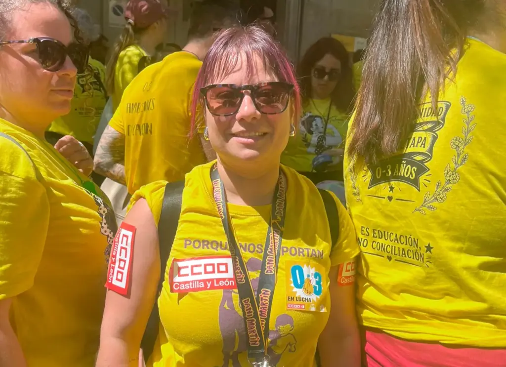 Early childhood educators take to the streets of Madrid for their labor dignity: "They talk a lot about mental health and have us overwhelmed"