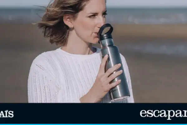The thermal bottle that keeps water cold for 24 hours and you can carry it hanging