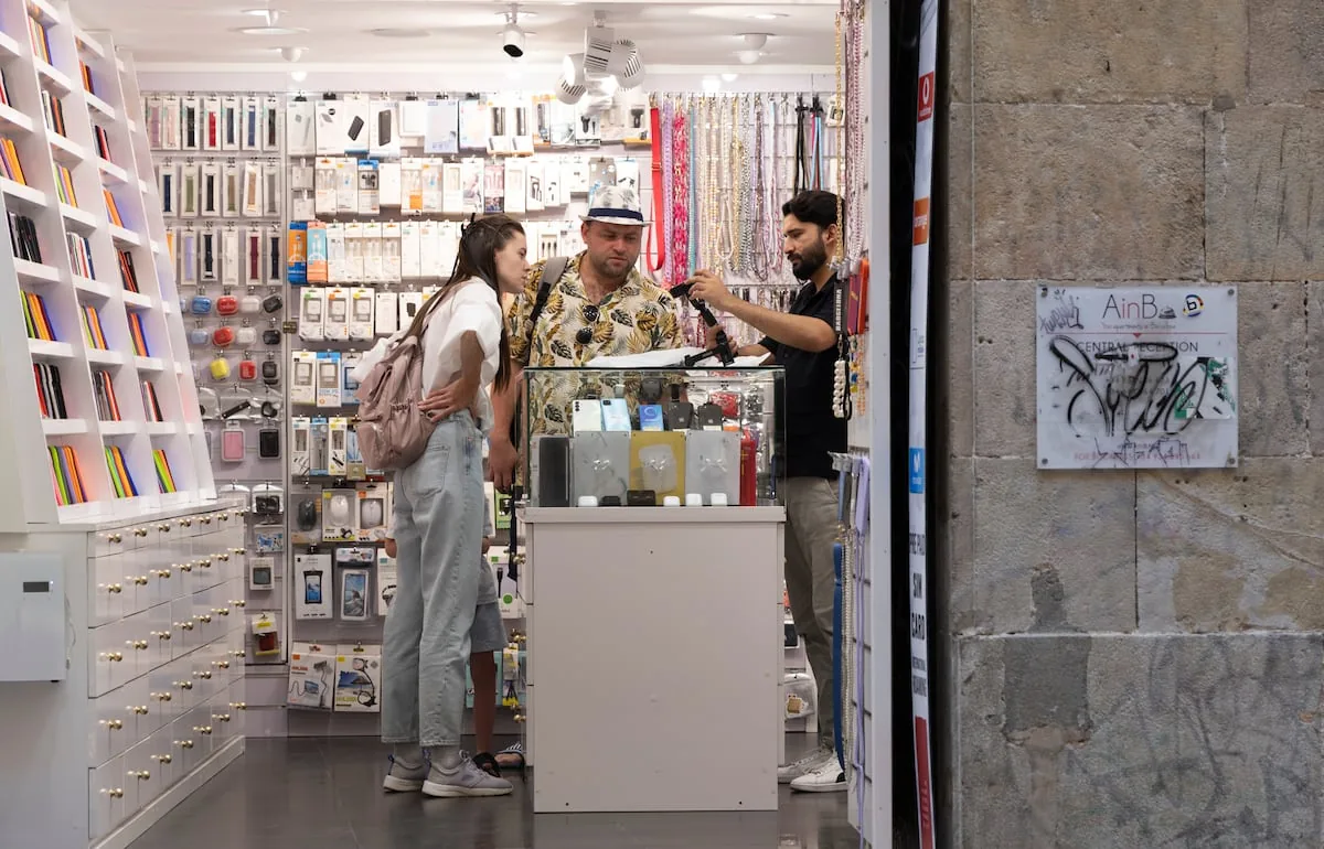Collboni pushes forward the new usage plan for Ciutat Vella with the votes of Junts