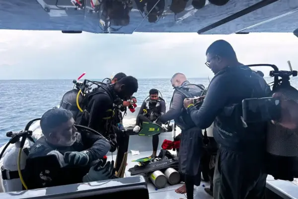 The tragedy of five Italian submariners who died in the Maldives grows with the death of a member of the rescue team