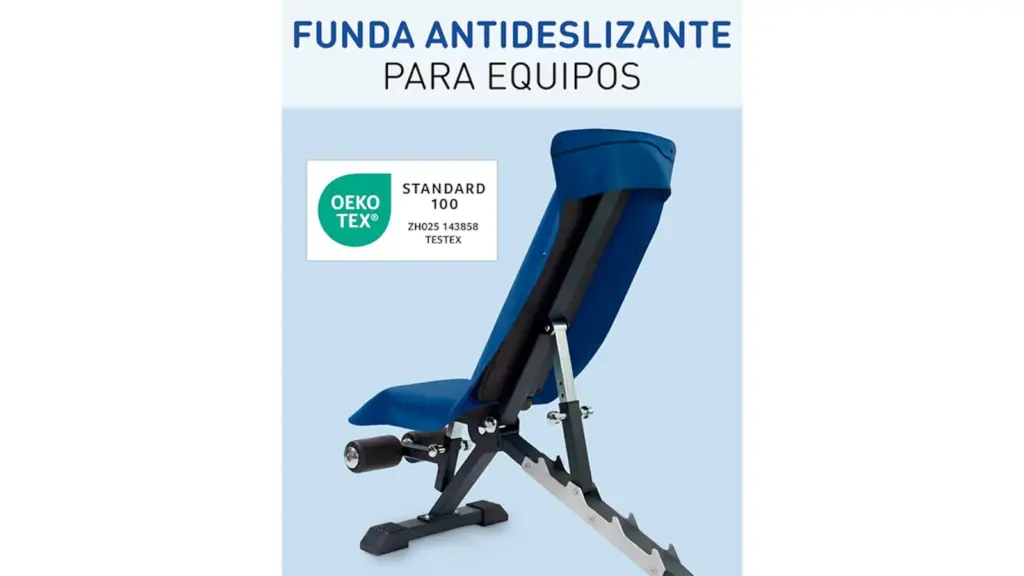 Toalla para gimnasio sobre fondo blanco.