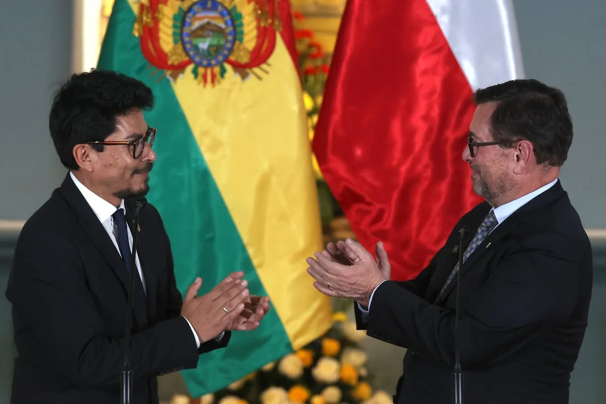 Chile and Bolivia, “diplomatic relations here and now”