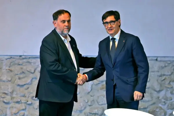 Illa and Junqueras stage the preliminary agreement on the Budgets: “I thank ERC for their sense of country”