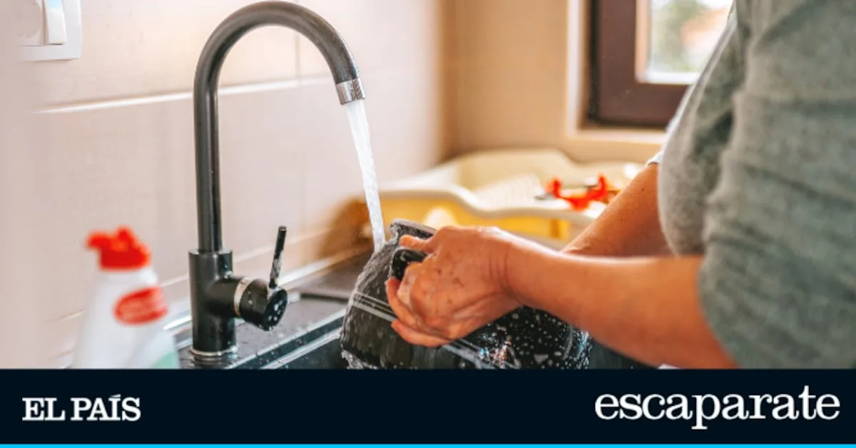 This flexible kitchen faucet is a hit on Amazon and makes cleaning the sink effortless