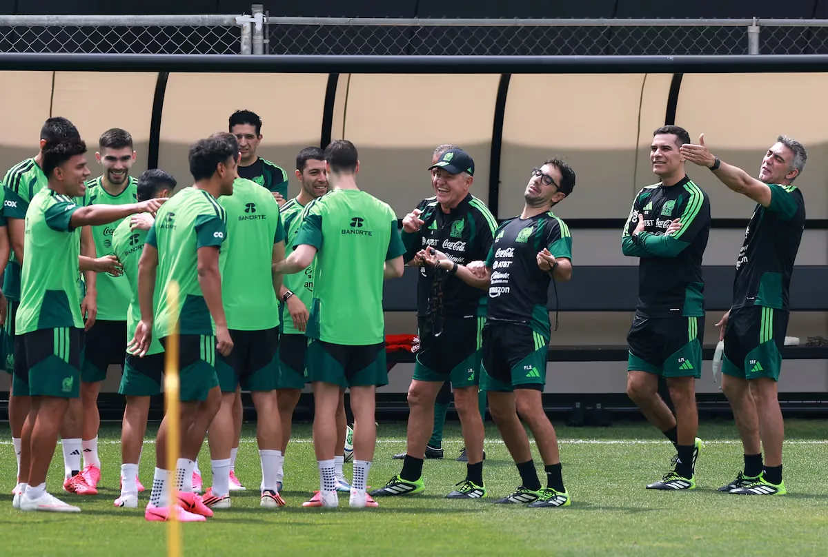 Professor Rafa Márquez in action and Aguirre's tutelage: a date with the Mexican national team before the World Cup