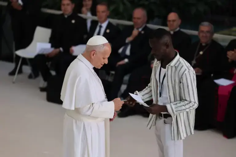 The Pope chooses a center for immigrants and homeless people for his first visit: “Whoever is in Madrid is from Madrid”