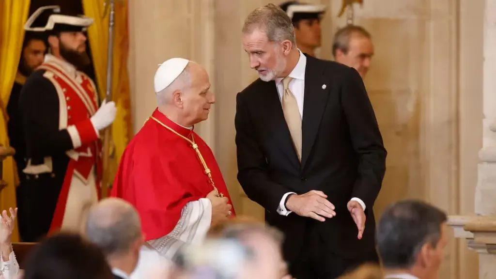The Pope calls to “flee from identitarian approaches that populate the world with ghosts and enemies”