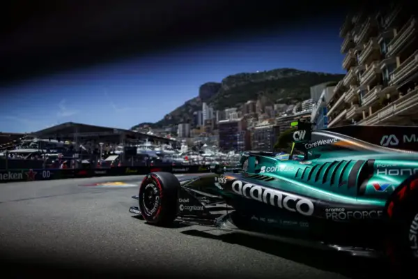 Fernando Alonso crashes into a wall
