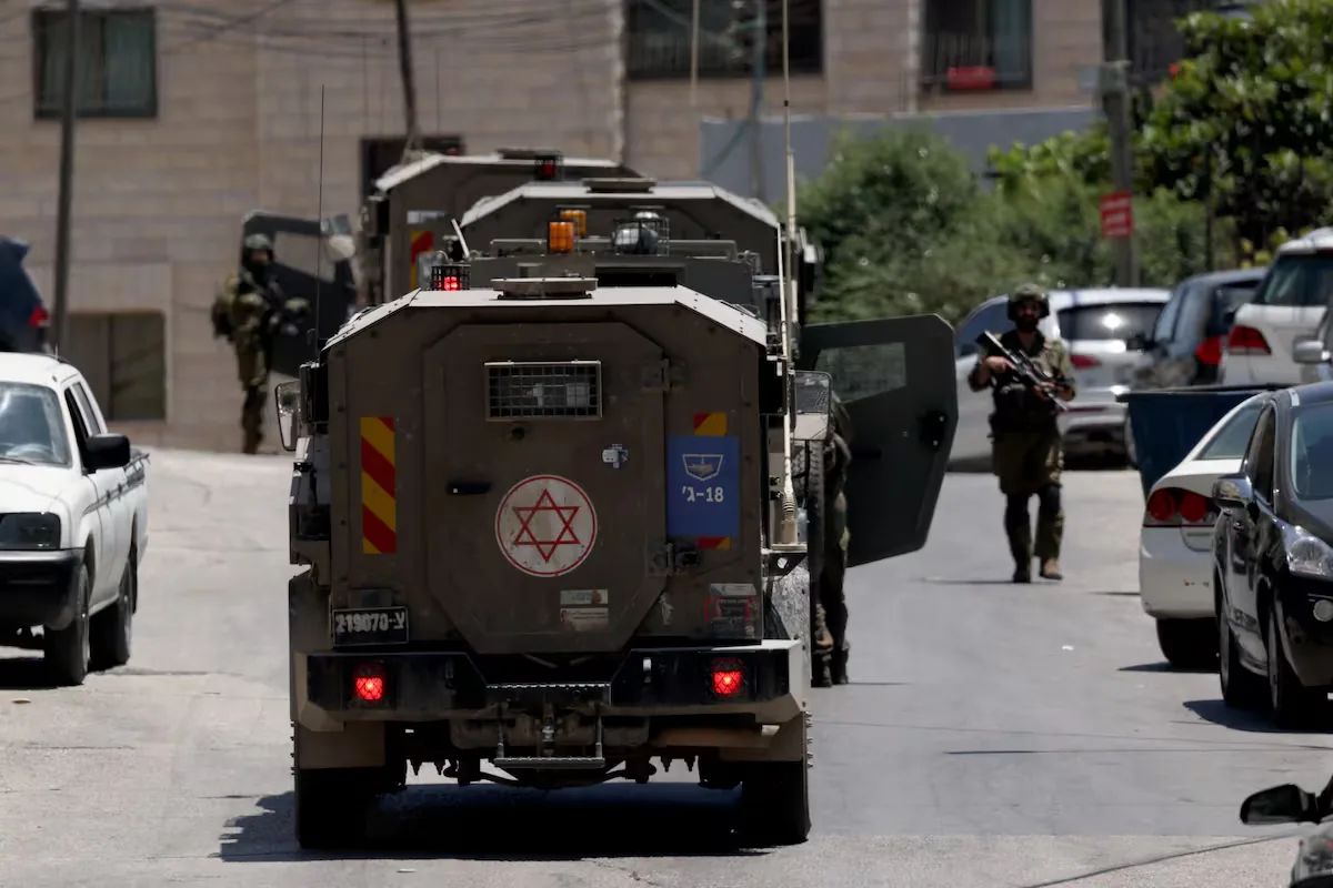 At least one dead and five injured in several shootings inside Israel